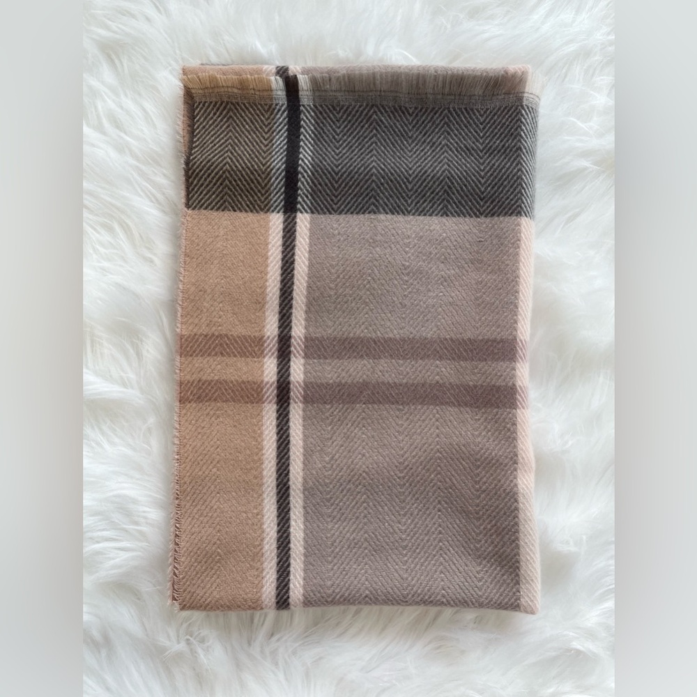 Nine West Blush Gray Scarf